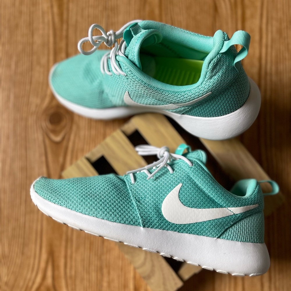 NIKE roshe